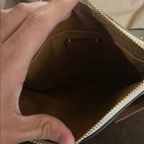 Coach Men's Tan and White Messenger Bag - Picture 3 of 8